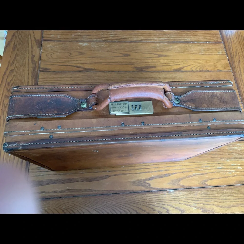 Vintage Leather Hartmann Luggage - Picture 5 of 10